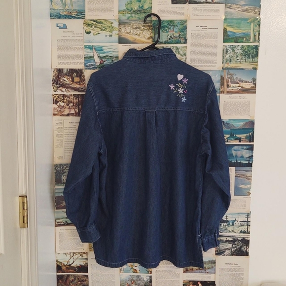 Silver Threads Button Down - Picture 2 of 4